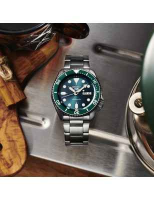 OROLOGIO AUTOMATICO QUADRANTE VERDE UOMO SEIKO 5 SPORTS SRPD61K1 SEIKO